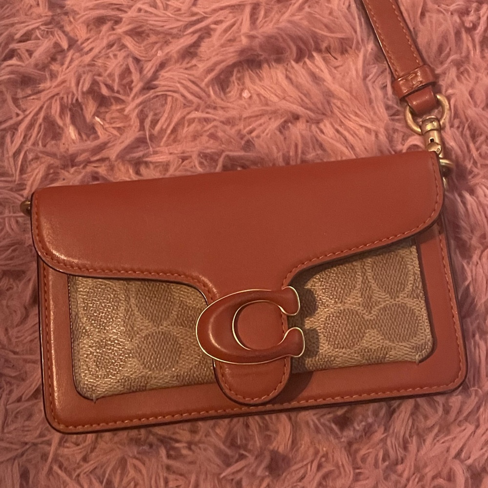 Coach Turnlock Wristlet